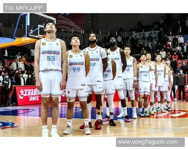 2014年CBA季后赛广东队对阵广厦队精彩回顾与赛后分析