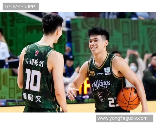 CBA同曦男篮迎战天津队全力争胜展现团队实力与战术配合