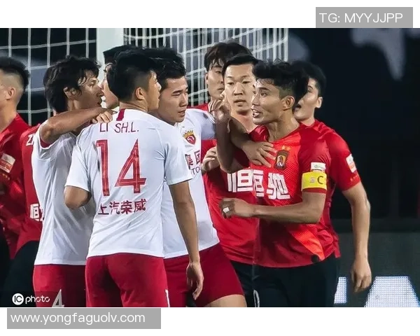 日本评中超焦点战上港对恒大实力对决与战术分析 日本评中超焦点战上港对恒大实力对决与战术分析
